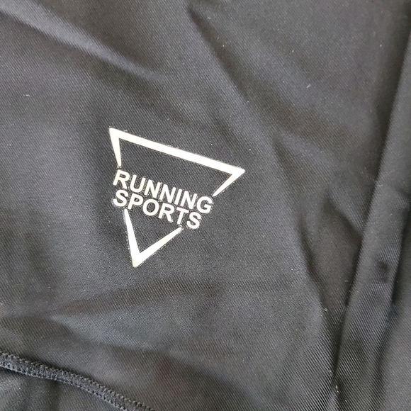 Halara In My Feels Everyday 2-in-1 Black Flare Skirt Skort Size XL - Picture 4 of 6